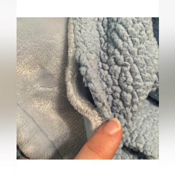 Idea Nuova Solid Light Blue Baby Blanket Plush Sherpa Security Lovey Thick - Picture 8 of 9